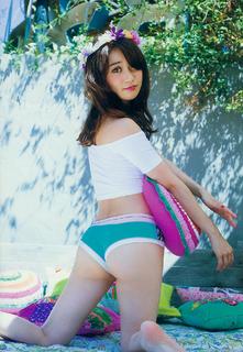 Yûko Ôshima feet photo 4