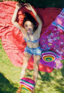Yûko Ôshima feet photo 19