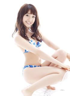 Yûko Ôshima feet photo 4
