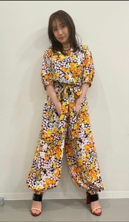 Yûko Ôshima feet photo 4