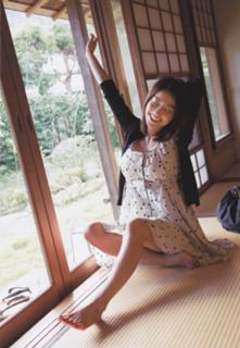 Yûko Ôshima feet photo 1