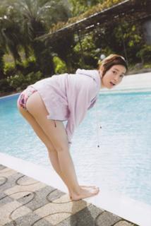 Yûko Ôshima feet photo 17