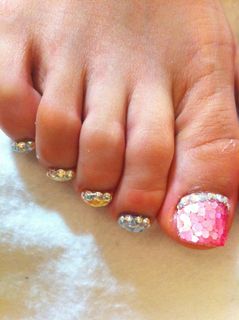 Yûko Ôshima feet photo 19