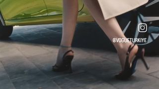 Yüsra Geyik feet photo 9