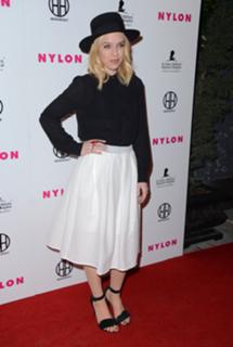ZZ Ward feet photo 18