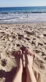 ZZ Ward feet photo 14