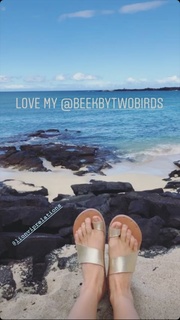 ZZ Ward feet photo 13