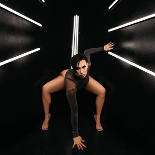 Zahra Elise feet photo 14