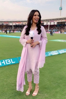 Zainab Abbas feet photo 4