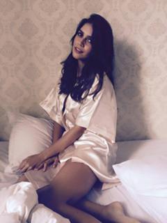 Zaira Nara feet photo thumbnail