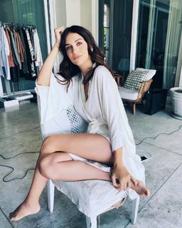 Zaira Nara feet photo thumbnail