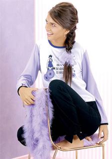Zaira Nara feet photo thumbnail