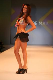Zaira Nara feet photo thumbnail