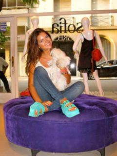 Zaira Nara feet photo thumbnail