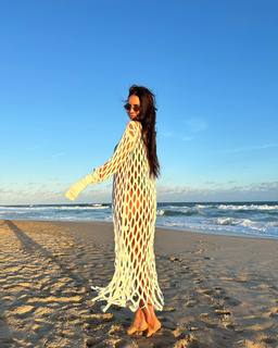 Zaira Nara feet photo thumbnail