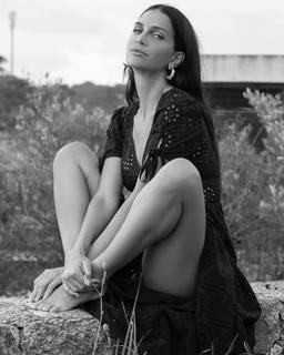 Zaira Nara feet photo thumbnail