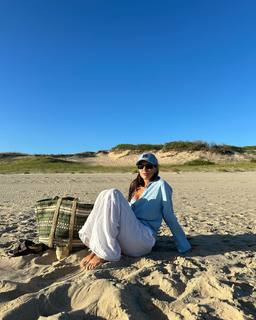 Zaira Nara feet photo thumbnail