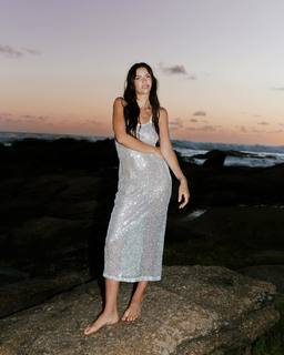 Zaira Nara feet photo thumbnail