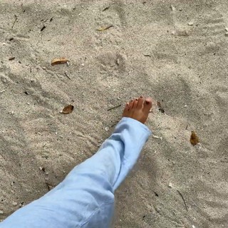 Zaira Nara feet photo thumbnail
