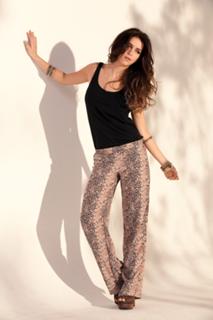 Zaira Nara feet photo thumbnail