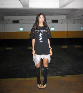 Zaira Nara feet photo thumbnail