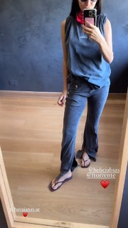 Zaira Nara feet photo thumbnail
