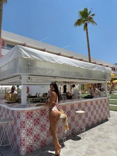 Zaira Nara feet photo thumbnail