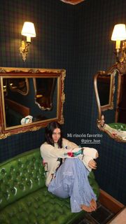 Zaira Nara feet photo thumbnail