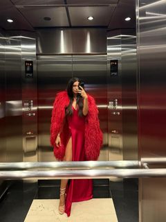 Zaira Nara feet photo thumbnail