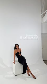 Zaira Nara feet photo thumbnail