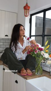 Zaira Nara feet photo thumbnail