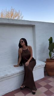 Zaira Nara feet photo thumbnail