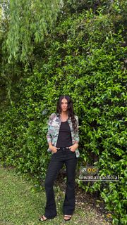 Zaira Nara feet photo thumbnail