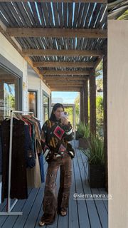 Zaira Nara feet photo thumbnail