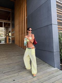 Zaira Nara feet photo 12