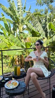 Zaira Nara feet photo 16