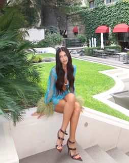 Zaira Nara feet photo 8