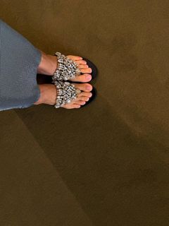 Zaira Nara feet photo 16