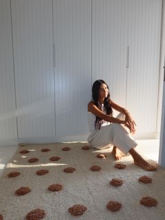 Zaira Nara feet photo 1