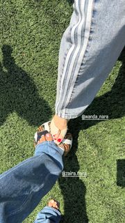 Zaira Nara feet photo 15