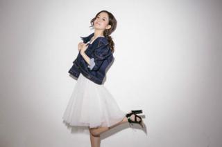 Zanilia Zhao feet photo 10
