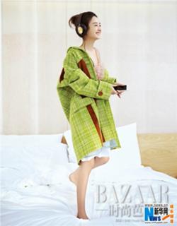 Zanilia Zhao feet photo 9