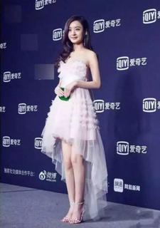 Zanilia Zhao feet photo 4