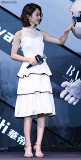Zanilia Zhao feet photo 13