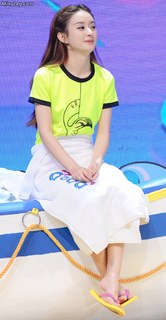 Zanilia Zhao feet photo 4