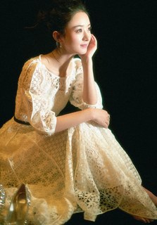 Zanilia Zhao feet photo 18