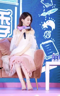 Zanilia Zhao feet photo 4