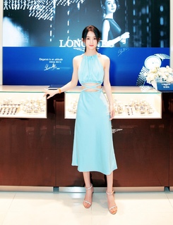 Zanilia Zhao feet photo 6