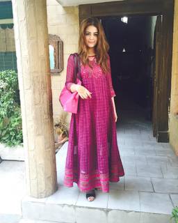 Zara Abbas feet photo 8
