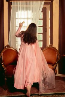 Zara Abbas feet photo 11